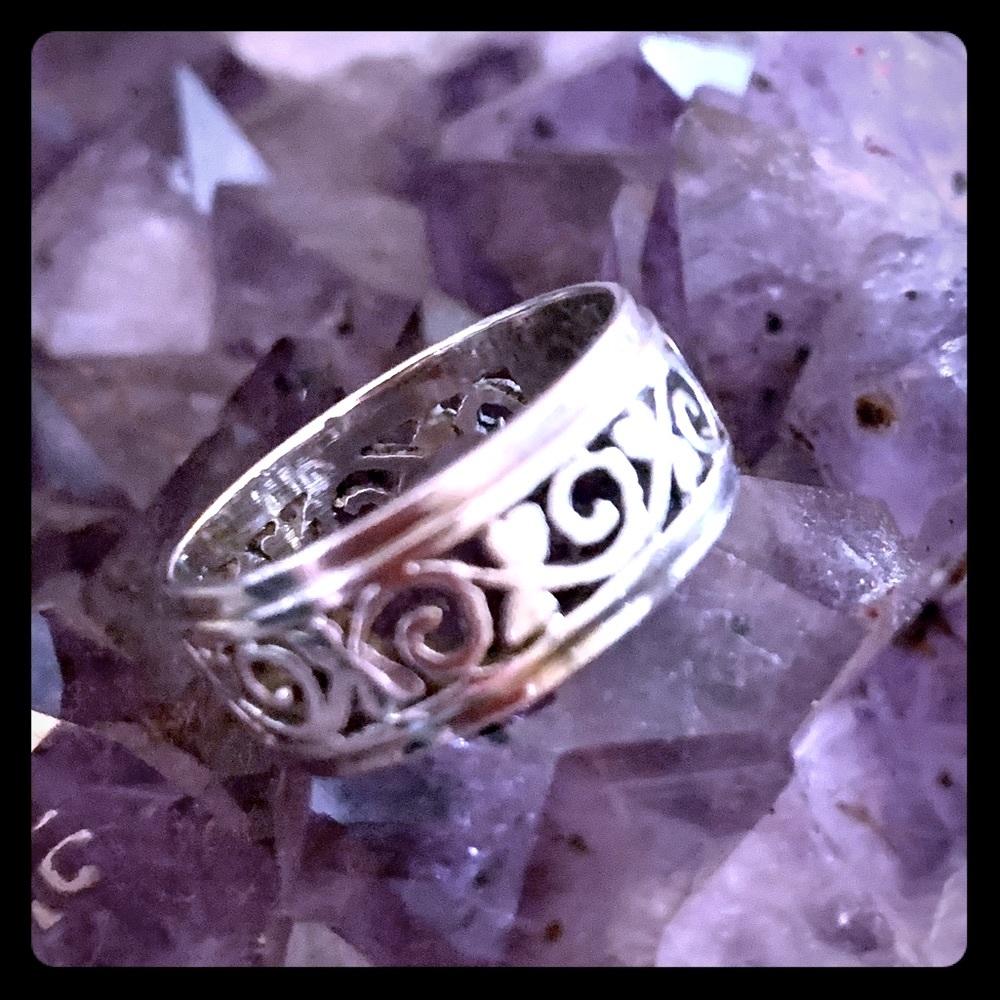 Sterling Silver Celtic Eternity Ring sz8